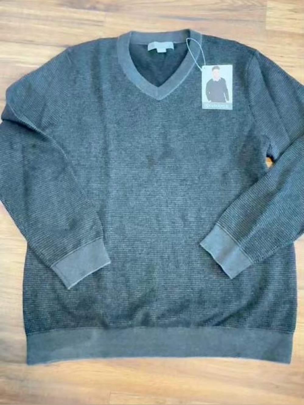 NWT Cloudveil Men’s Large Grey Waffle Knit V-Neck PrimaLoft Sweater